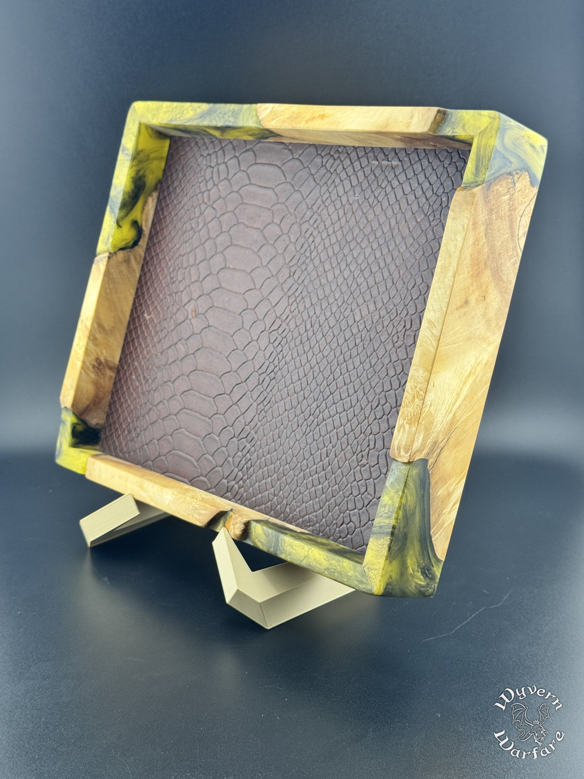 FebA25 - Live Edge Burl Wood and Resin Dice Tray