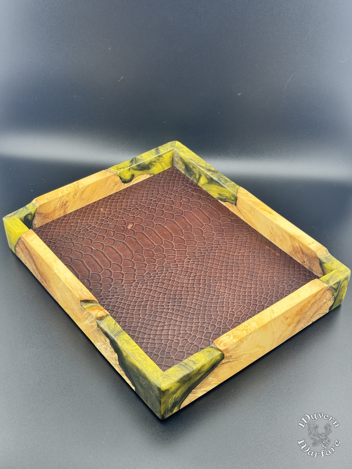 FebA25 - Live Edge Burl Wood and Resin Dice Tray